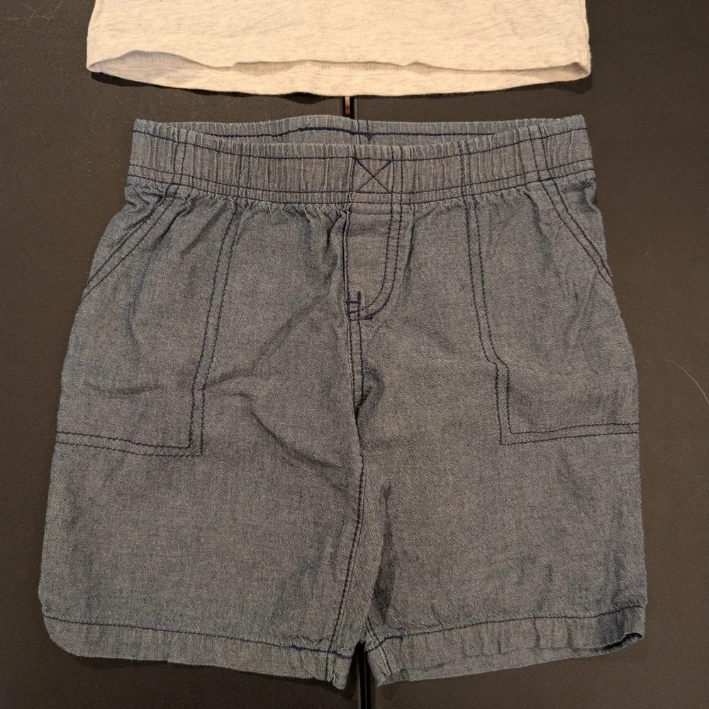 Carter's Toddler Boy 2-Piece Alligator Tee & Short Set in Size 4T